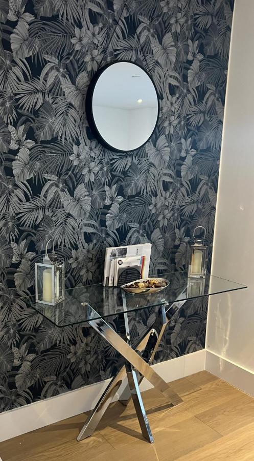 Beautiful Stay In Central Wembley Londen Buitenkant foto